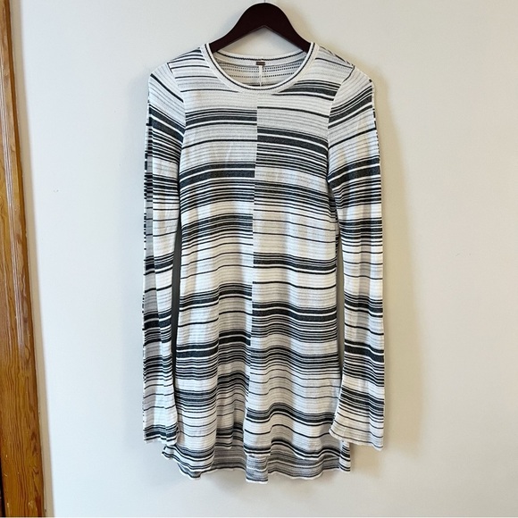 Free People Dress Womens Size Small Rave On White Striped Knit Long Sleeve - Picture 1 of 9